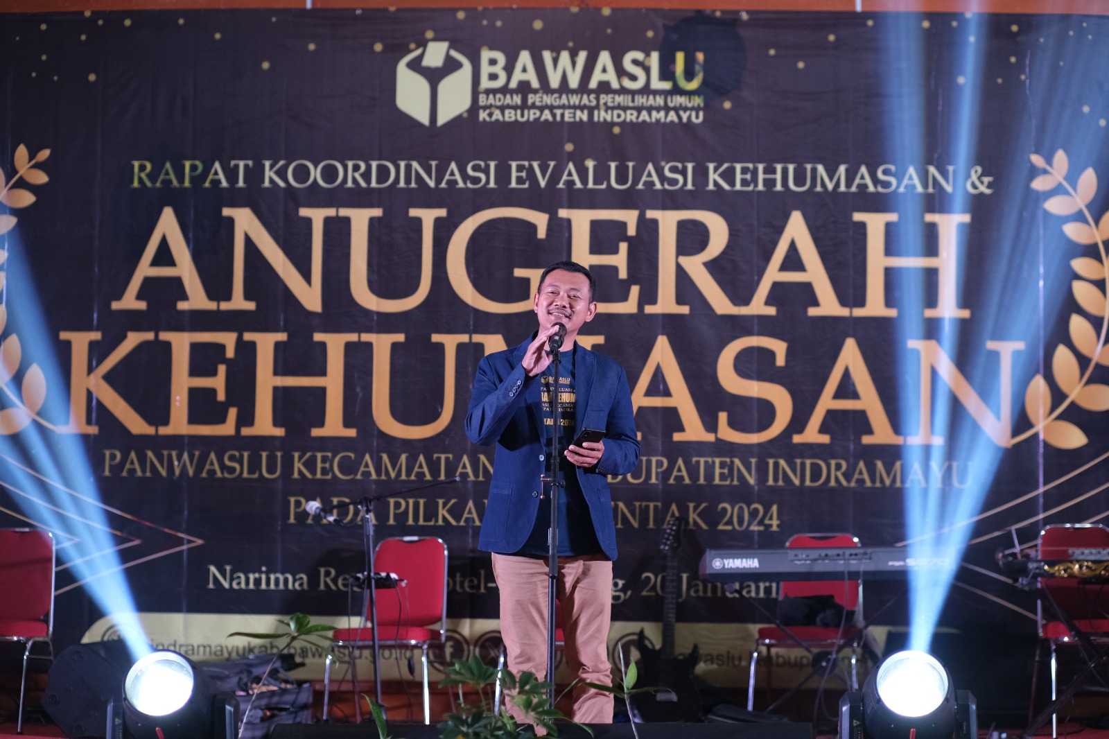 Bawaslu Indramayu Apresiasi Panwascam dengan Anugerah Kehumasan Pilkada 2024