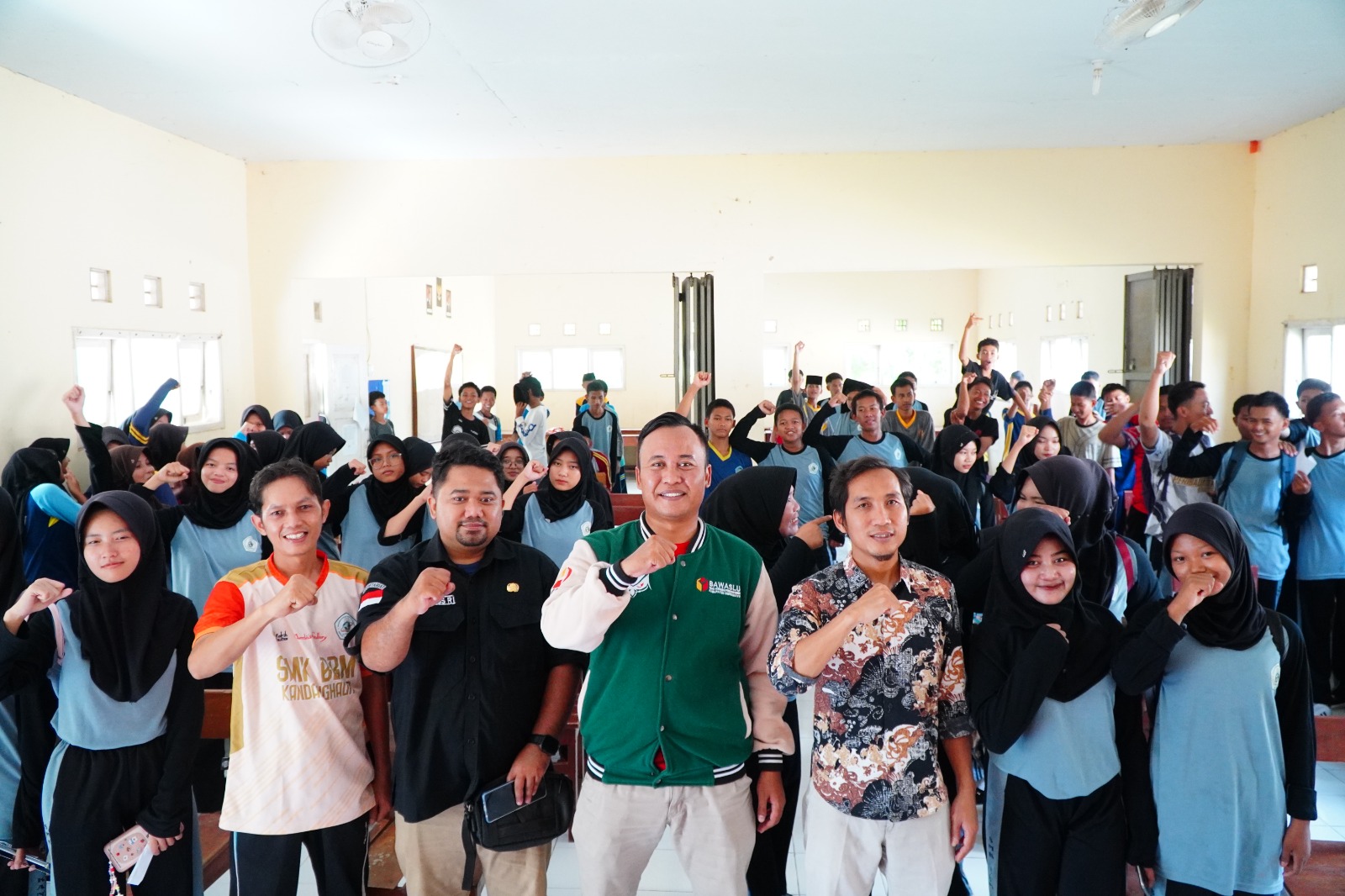 Bawaslu Indramayu “Saba Sekolah” di SMK Bangun Bangsa Mandiri 