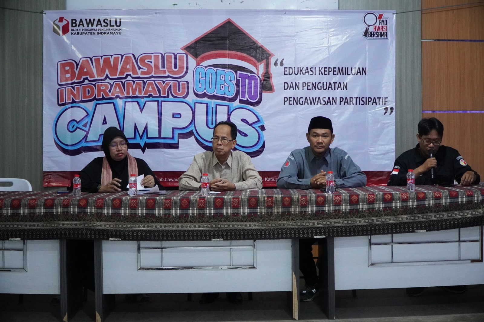 Bawaslu Indramayu Edukasi Mahasiswa Hukum Unwir Lewat Program “Bawaslu Goes to Campus”