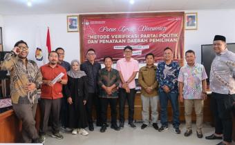 FGD KPU Indramayu, Bawaslu Indramayu Soroti Tahapan Krusial Pendaftaran Partai Politik Menuju Pemilu 2029
