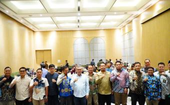foto bersama “Evaluasi Penyelenggaraan Pemilu dan Pemilihan Dalam Rangka Proyeksi Langkah Strategis Pengawasan" foto: VQ